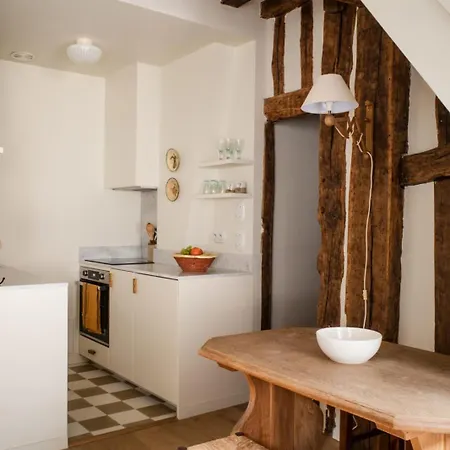 Bienvenue Chez Madame Capitaine, Votre Refuge De Charme Au Coeur De ! Apartment *
