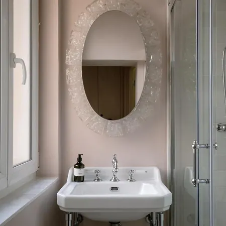 Bienvenue Chez Madame Capitaine, Votre Refuge De Charme Au Coeur De ! * Rouen