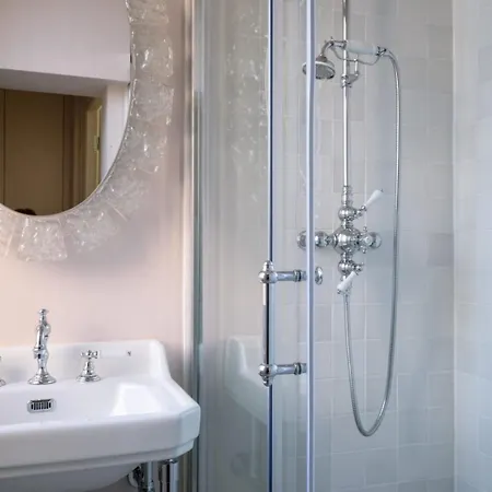 Bienvenue Chez Madame Capitaine, Votre Refuge De Charme Au Coeur De ! Rouen